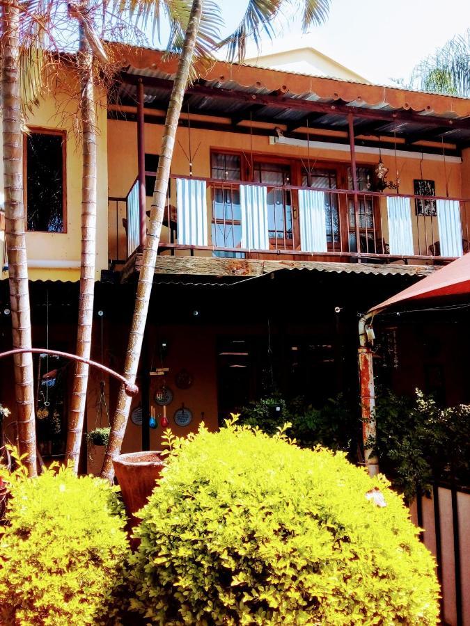 Africas Eden Guesthouse Mookgophong Exterior foto