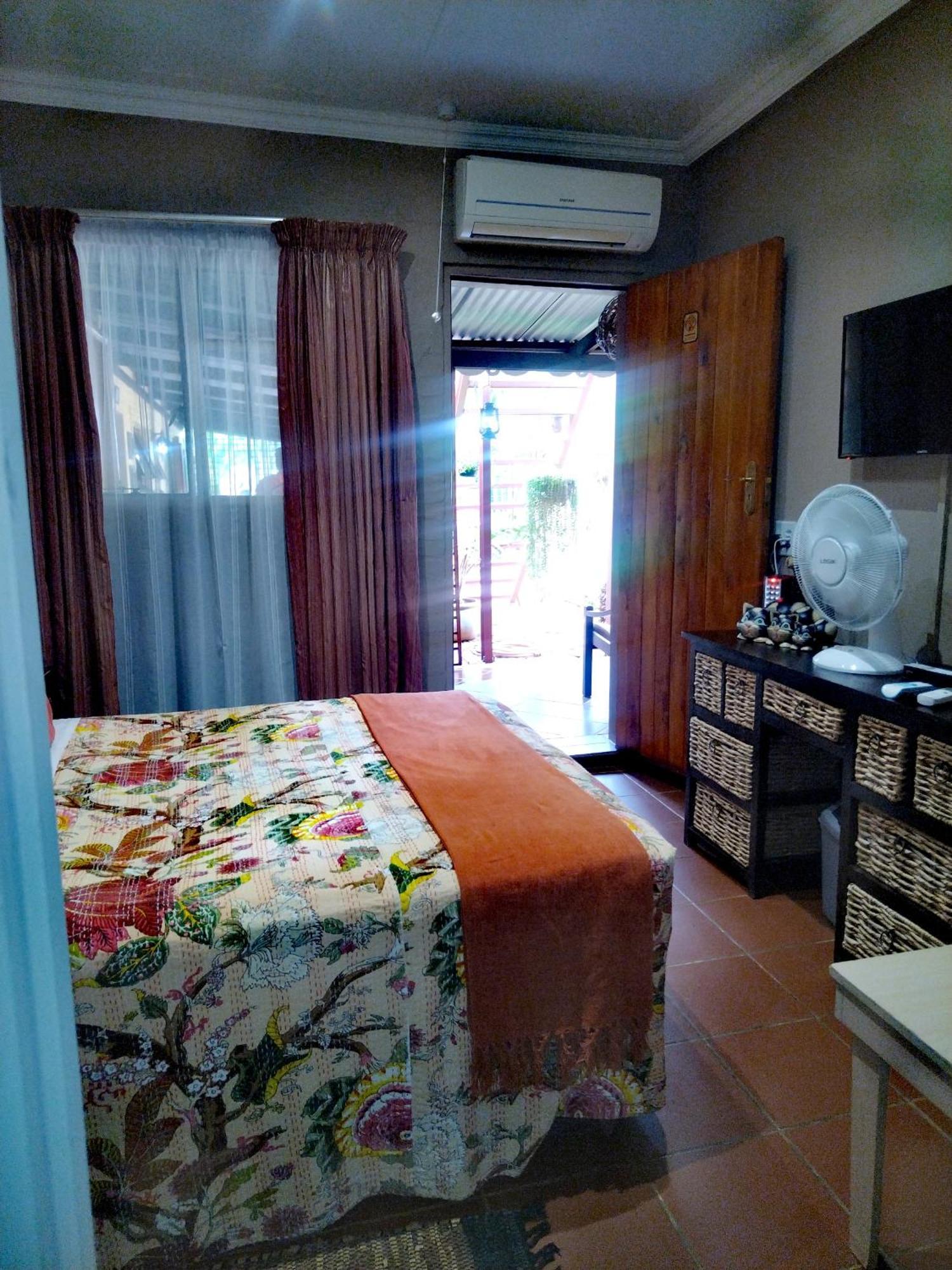 Africas Eden Guesthouse Mookgophong Exterior foto