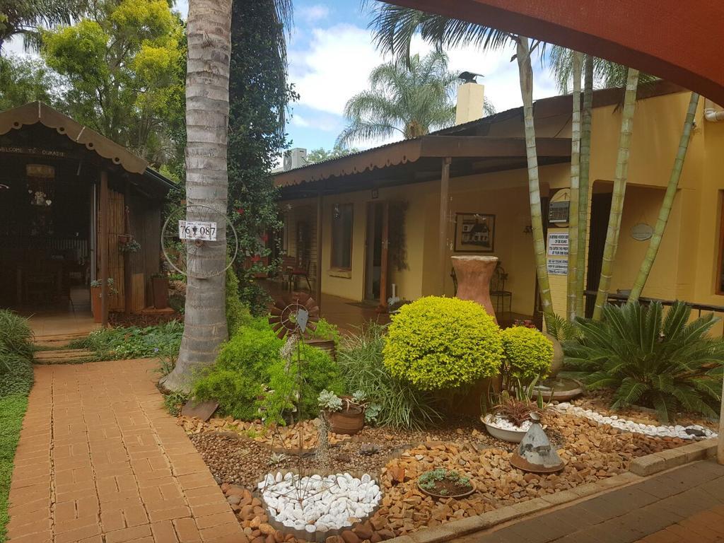 Africas Eden Guesthouse Mookgophong Exterior foto