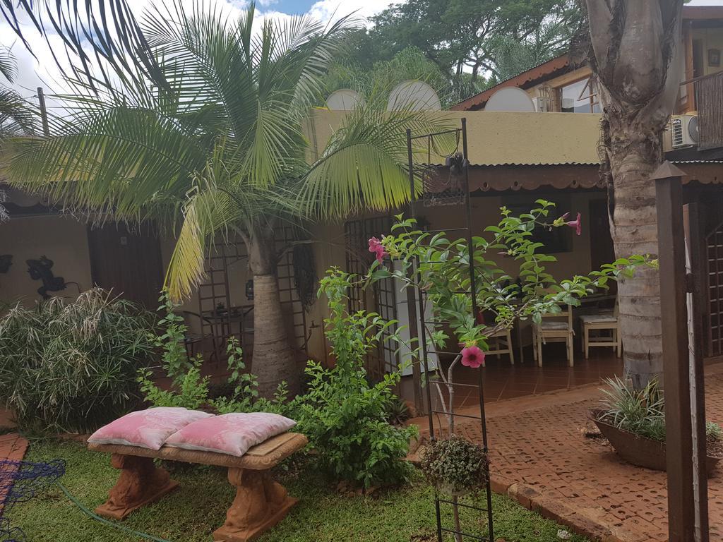 Africas Eden Guesthouse Mookgophong Exterior foto